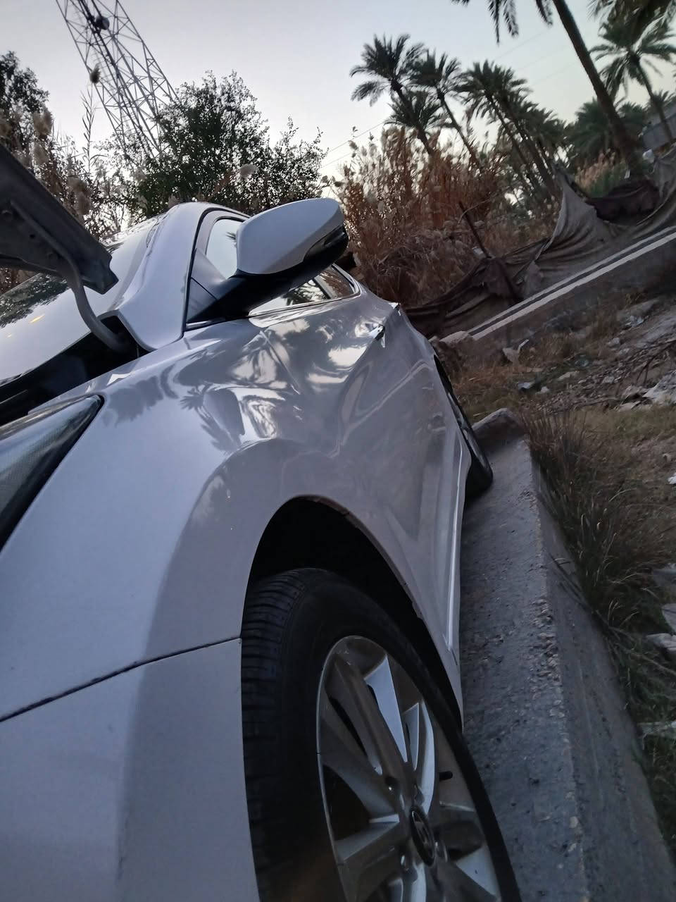 السلام عليكم النتره  للبيع مويل 15 خليجي فول مواصفات تخم تاير سياره جديده بيه بس باب سايق مبدل ول باقي كفاله المكان كربلاء رقم اربيل الماني  تريد وكاله تريد تحويل سعر125 وبيه مجال رقم الهاتف ***********
