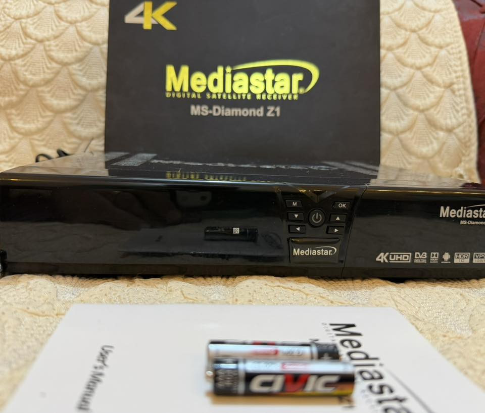 السلام عليكم
جهاز ميديا ستار z1  

 اندرويد 4k مستخدم نظيف

 كامل ملحقات مع ريمونت عدد 2 واحد منهم بلوتوث

الجهاز منتهي السيرفر مع اشتراك  ccam

 Skyblueلمدة سنتين فاتح الاقمار

والقنوات المشفرة الشيرنغ

الجهاز سعرة 70 متوفر توصيل لجميع محافظات العراق

للتواصل على الرقم ***********
