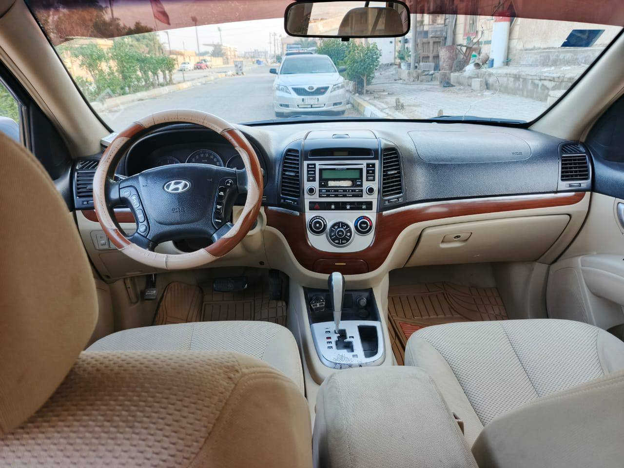 السلام عليكم سياره كيه سنتافي للبيع
موديل 2007
 خليجي 6سكندر
7راكب
فور ويل 
3قطع  تبريد
رقم بغداد باسمي
السياره كير ومكنيه بلادي
تخم تاير حداديه
كهربائيات
كله جديد
كشنات ما مدوشمات بلادي مالته
السياره مال جناي مامتعوبه
مصبوغه حزام للجماليه اثر جراد 
بدون ضربه وحادث
هذا السونار امامكم بتاريخ اليوم 
الساعه ب3 اخوان رجاءاا  اقرا السونار يلله تتصل 
السياره موجوده في كربلاء 
***********
السعر
108
