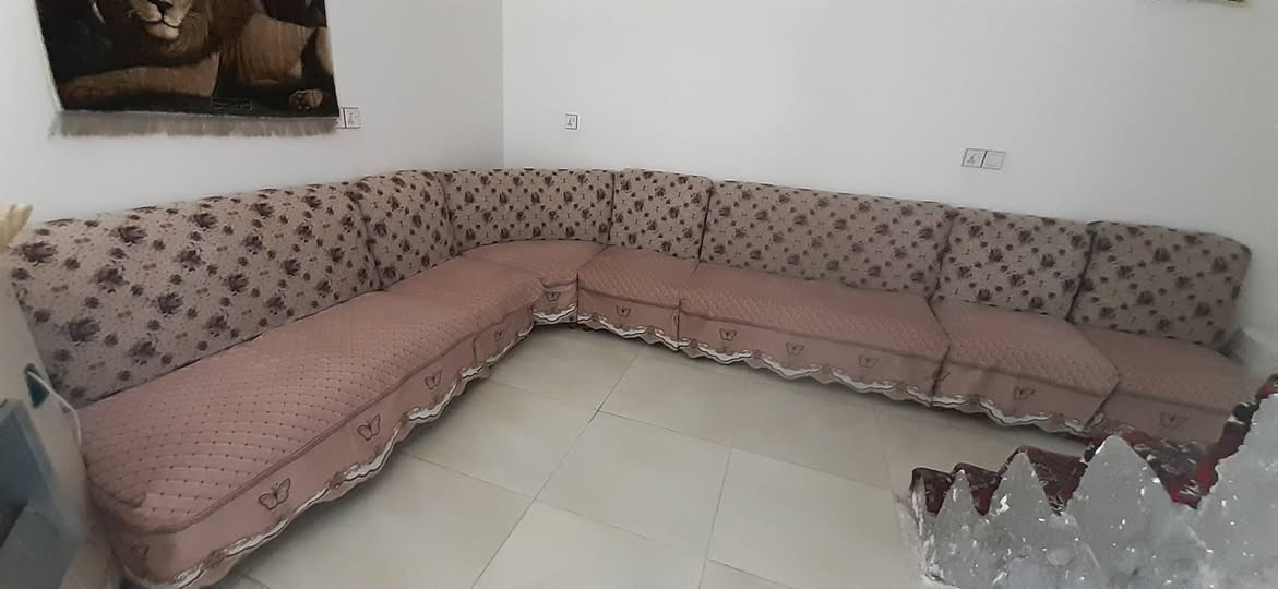 السلام عليكم اثاث لبيع كلمن وسعرة


**إذا كنت صاحب هذا الإعلان وتريد حذفه لأي سبب، رجاءا أرسل رسالة إلى الدعم الفني**