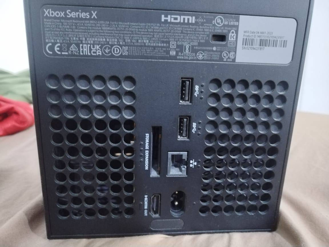 بكج كامل!!!
🎮 Xbox Series X
✔️ نظيف 100%
✔️ استعمال شخصي
✔️ ويا الكرتون الأصلي
✔️ يد أصلية
🎮 يد إضافية: GameSir G7 SE
✔️ استعمال قليل كلش
⚠️ بدون واير (يحتاج كيبل)
⌨️ كيبورد: Redragon Horus RGB
✔️ ميكانيكي
✔️ القطع قابلة للتبديل
✔️ كل القطع الاحتياطية موجودة
✔️ استعمال قليل كلش + كرتونه
🖱️ ماوس: iMICE X7
✔️ استعمال قليل كلش + كرتونه
✅ كل القطع بحالة ممتازة
✅ ما مفتوح ولا مصان
✅ استخدام خفيف
بالإضافة الى شاحن بطاريات وياهن بطاريتين🔋 
⚠️ ملاحظة: يد GameSir بدون كيبل
💰 السعر: 800،000 دينار

📍 الموقع: المثنى
📞  للاستفسار أكثر: واتساب ***********
