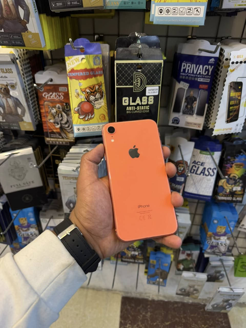 السلام عليكم
آيفون XR 
ذاكرة 128 
بطارية 82
الجهاز بلااااادي للأخير سعرة جداً مناسب 
للاستفسار ***********
سامراء حي الشهداء مقابل جبيرية الثانية مقابل ماركت علي جعفر
