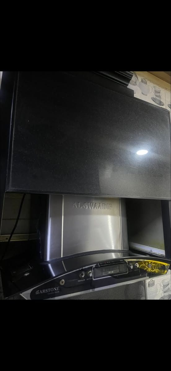 للبيع
طباخ كريازي مصري ٥عيون وفرن شغال جداً  نظيف نقصه فقط جامه طكت من حولنا
مع ساحبه نظيفه جداً اناره داخليه دبل
السعر ٢٢٥


**إذا كنت صاحب هذا الإعلان وتريد حذفه لأي سبب، رجاءا أرسل رسالة إلى الدعم الفني**