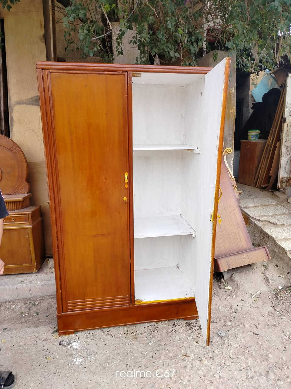 كنتور ابو بابين السعر 90الف للتواصل العماره حي النداء ***********
