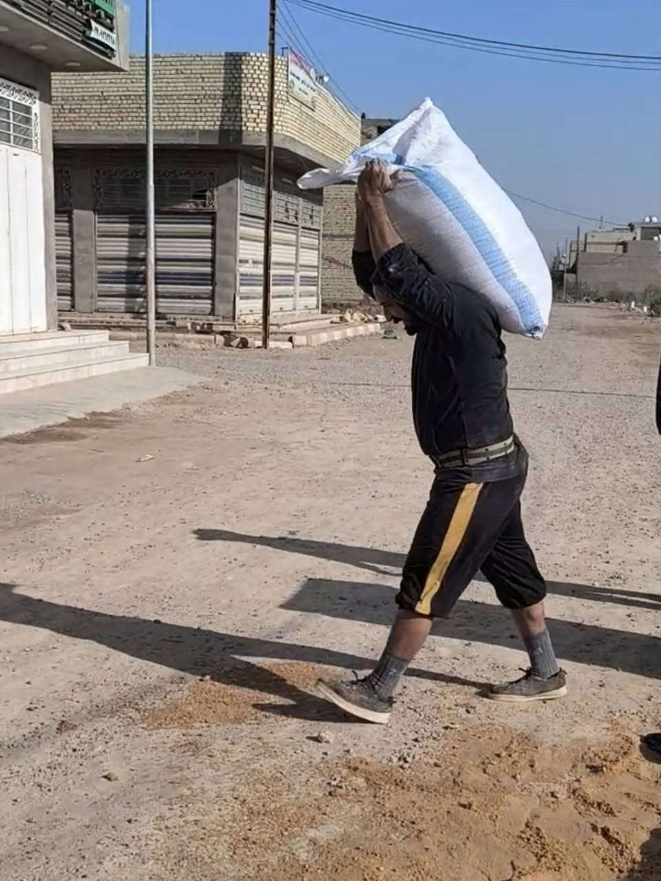 سلام عليكم كادر تصعيد على ظهر كافة مواد البناء مكاني بغداد أتصل وبخدمتك ***********
