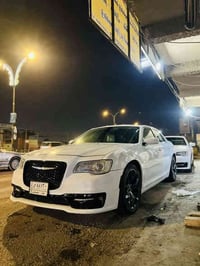 اوبام (300c) للبيع . ماشيه 156 .موديل 2020 . رقم بغداد بسمي تحويل ثاني...