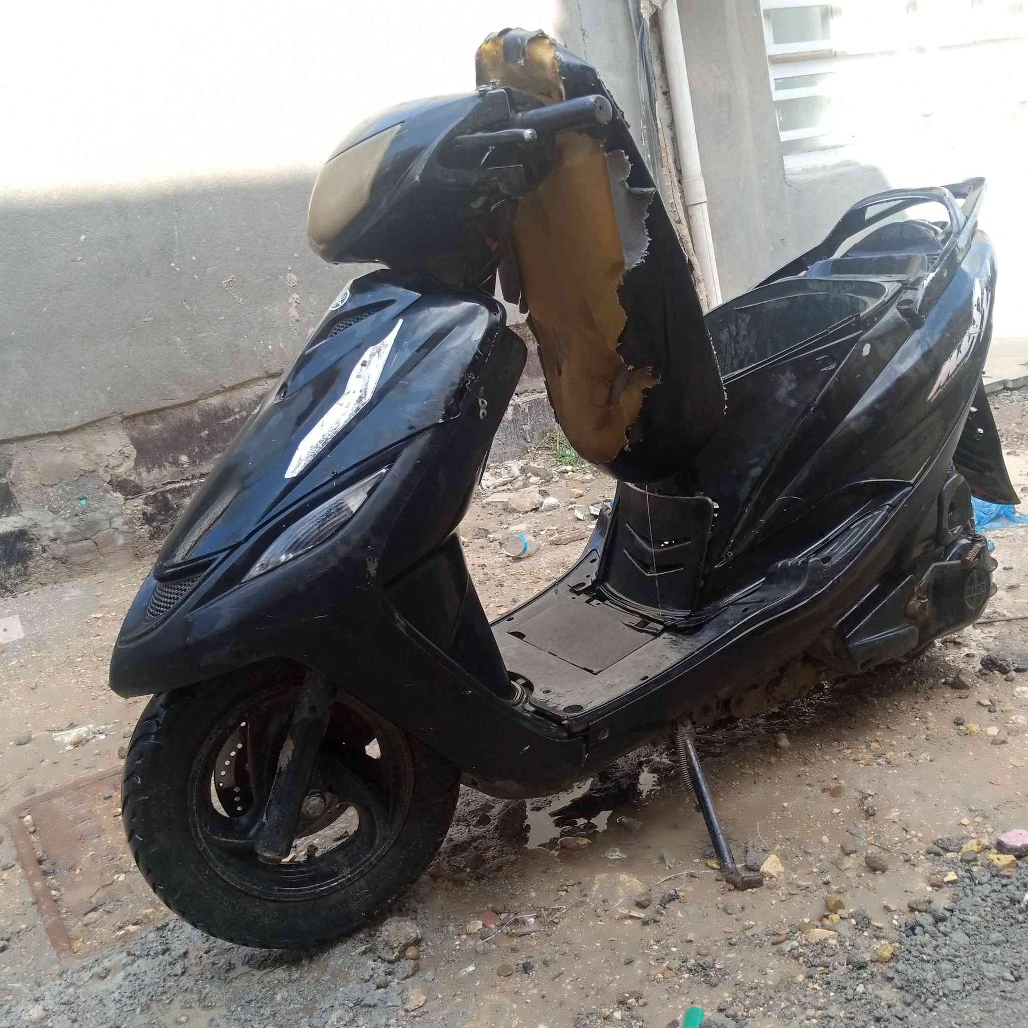 سلام عليكم شباب دراجه ماكس للبيع  الدراجه كايمه أبيعها كوم حديد  السعر 125
مكاني كربلاء 
طويريج 
***********
