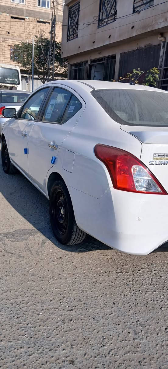 السلام عليكم
نيسان صني موديل 2024
جديده ماشيه 16 الف 
السياره جديده معنا الكلمه استعمال شخصي 
السياره علا وضع الشركه ام الضمان مكاني كربلاء 
الاستفسار ***********  {السعر 122$}  .....
