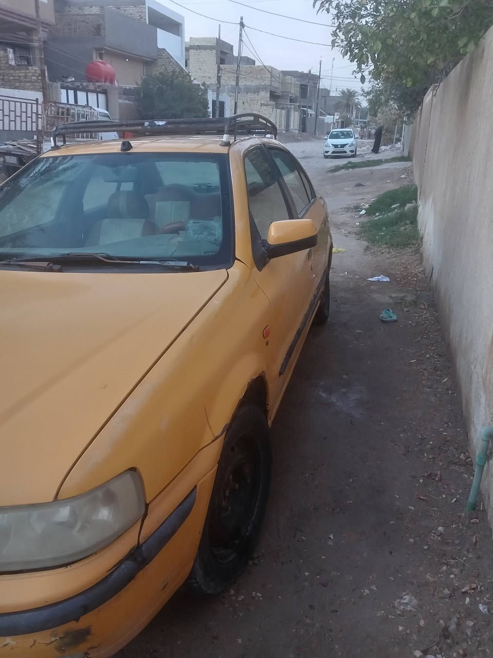 سلام عليكم ورحمة سيارة للبيع السعر 25 ورق بيهه مجال ***********
