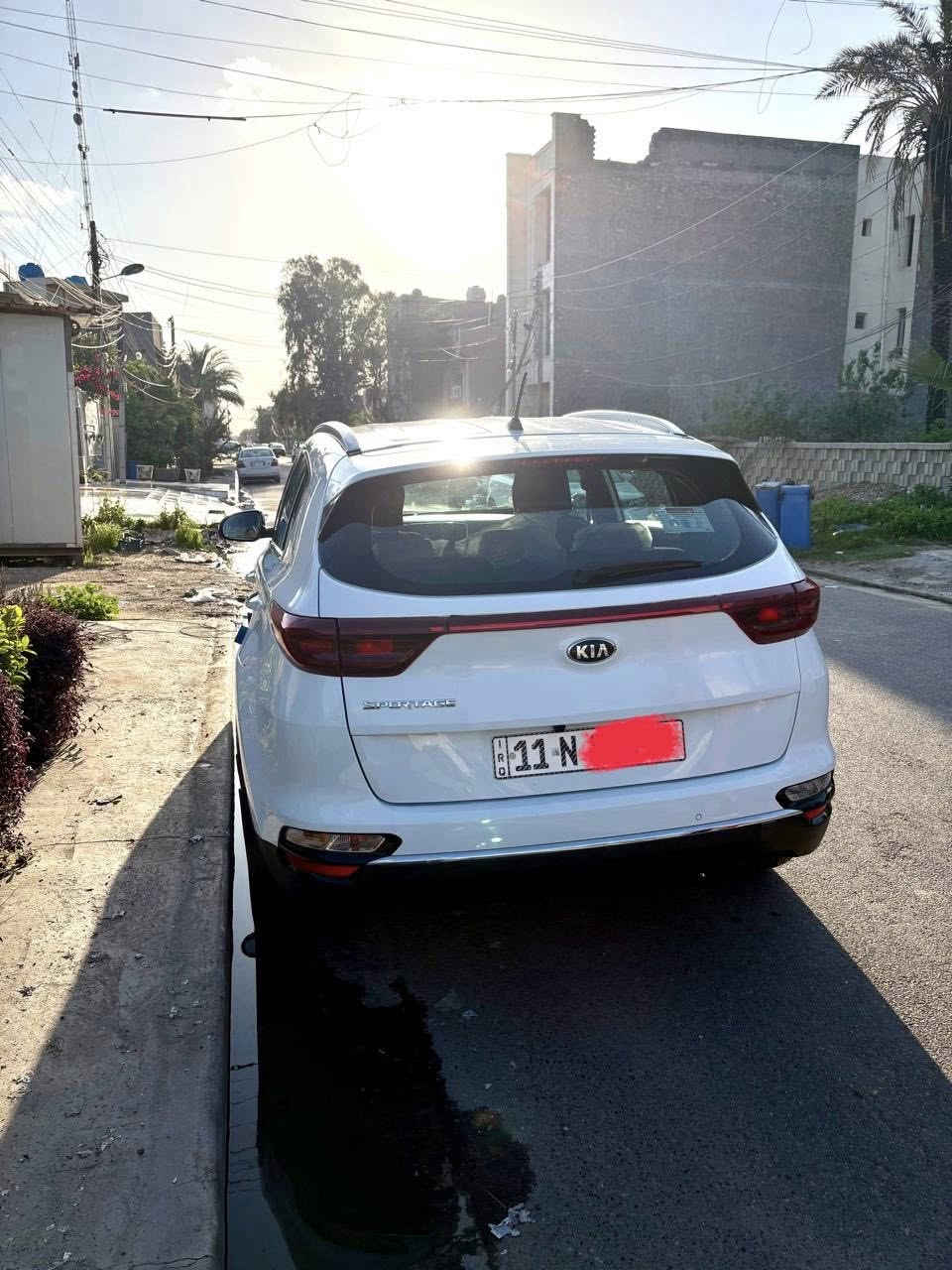 للبيع

كيا سبورتج موديل 2020 
اللون ابيض
الممشى: 73,000 كم

محرك 2000 سي سي
كشنات جلد
تحكم ستيرن
تبريد قطعتين 
باقي المواصفات الخليجية كاملة

السيارة نظيفة جدًا، استخدام شخصي
بدون صبغ أو تصليح، فحص جاهز ✔️
جاهزة من كل شيء وما تحتاج أي مصروف

السعر: 22,000$

للتواصل: ***********
متوفر واتساب / بغداد
