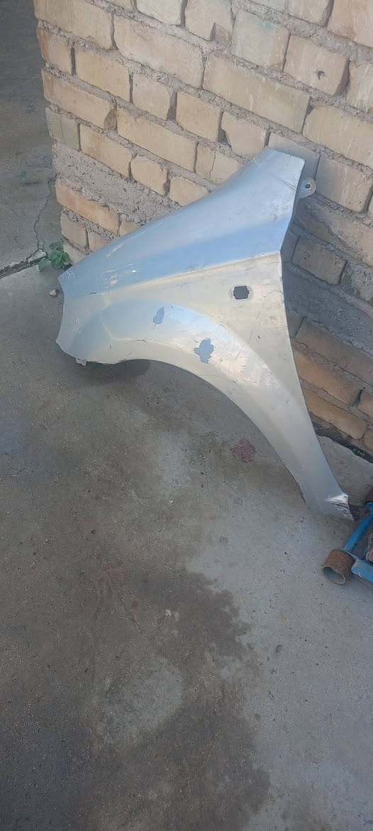 سلام عليكم غراض أفيو حاوية مالكصة الباب كامل ماعدة ابطانة 250 جاملغات أبو اشارة الواحد 100 مكان فلوجة وبيهن مجال ***********
