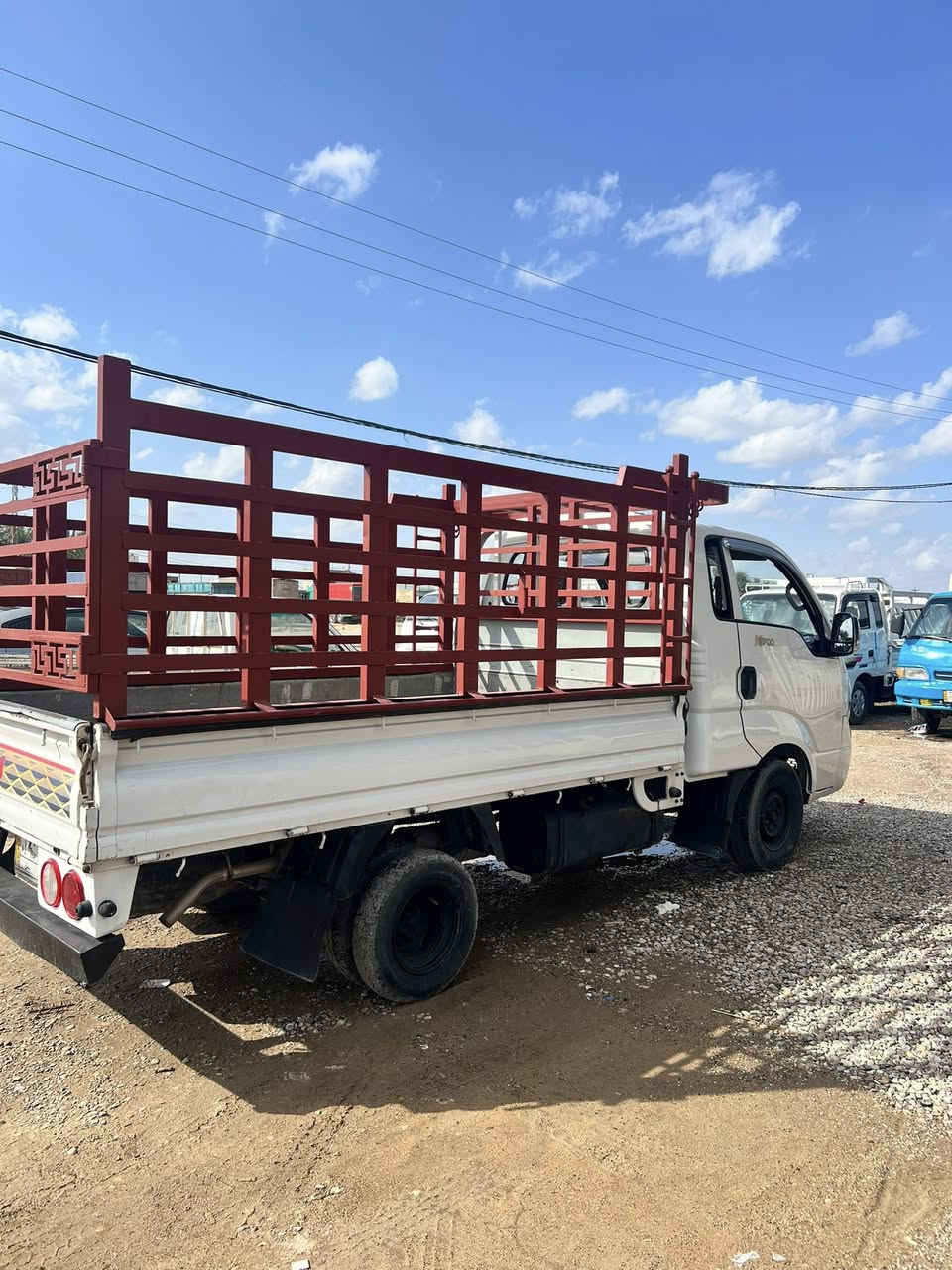 كيا بنجو 2016 للبيع
رقم ديالى إنكليزي باقي على استلام اللوحات
بيها صبغ فقط بنيد 
السيارة حلوة وجاهزة 
السعر105$وبيها مجال 
العنوان ديالى خان بني سعد 
للاستفسار***********
