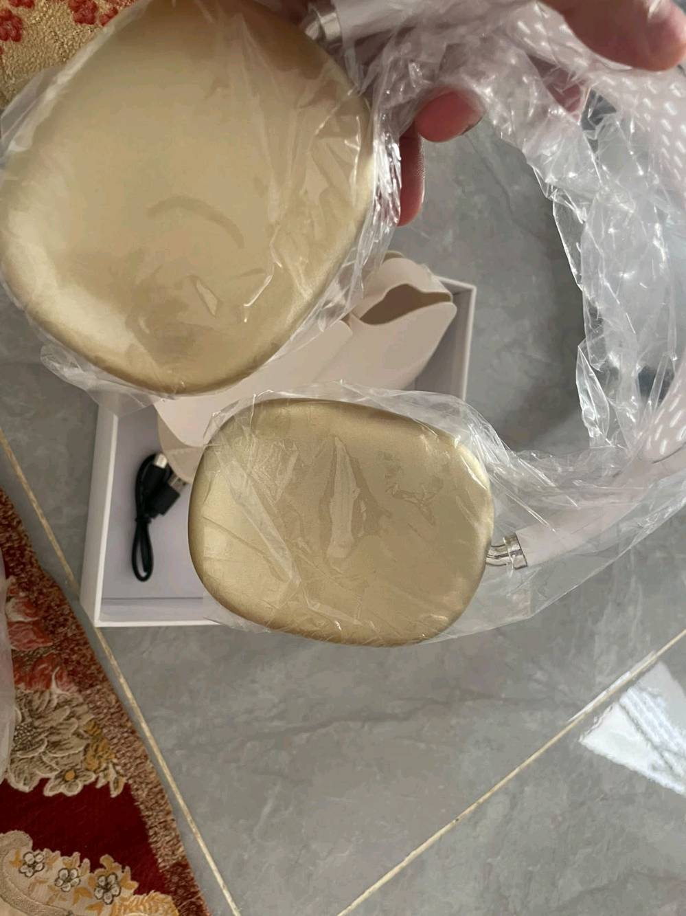 سماعات ابل اصلية مامستخدمه نهائي اعرض مقابل او مراوس