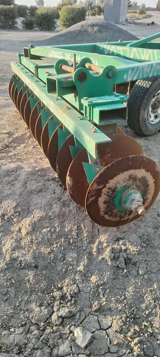 سلام عليكم للبيع دسك حجم 24 الدفاعي بدون لحيم مشتغل موسم واحد السعر 7 ونص وبيه مجال مكان بابل الشوملي للاستفسار ***********
