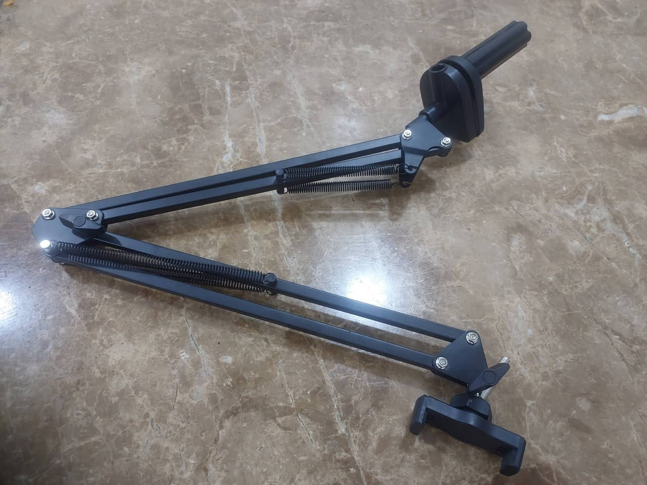 ستاند موبايل حجم كبير حديد ثقيل سعرة ١٢ الف توصيل محافظات ٥ الاف


**إذا كنت صاحب هذا الإعلان وتريد حذفه لأي سبب، رجاءا أرسل رسالة إلى الدعم الفني**