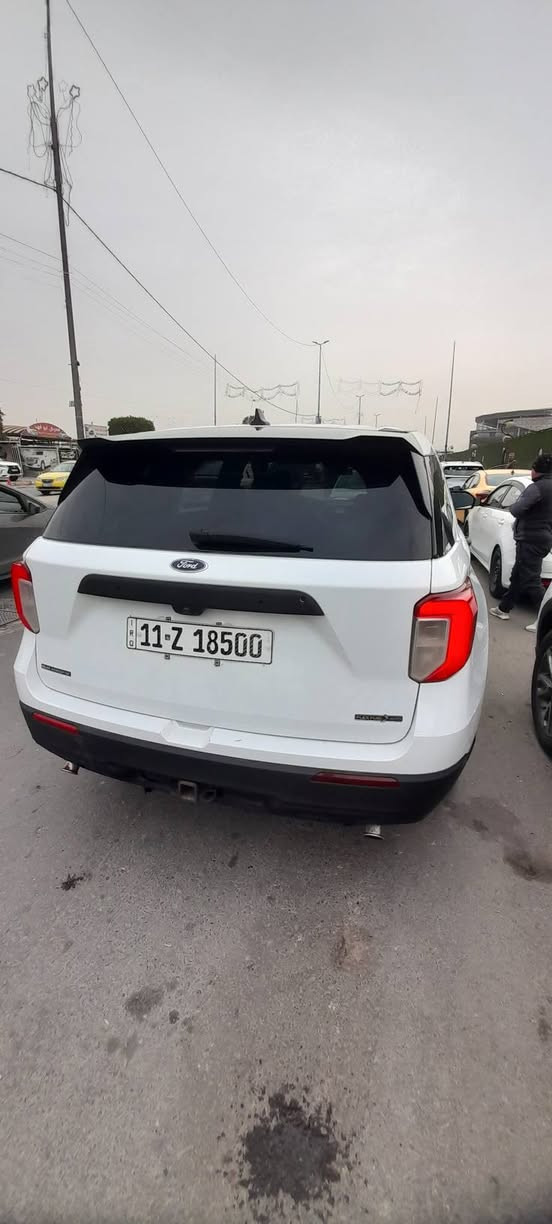 فورد اكسبلور ٢٠٢٣ بوليسي ٥ راكب رقم جديد سنوية جديده بااسمي تحويل حادث خشم جاملغ وبنيد وراجع بلاد سياره حداده جديده  فقط تريبات بسيطه السعر ٢١٠ وبيها مجال استفسار ***********
