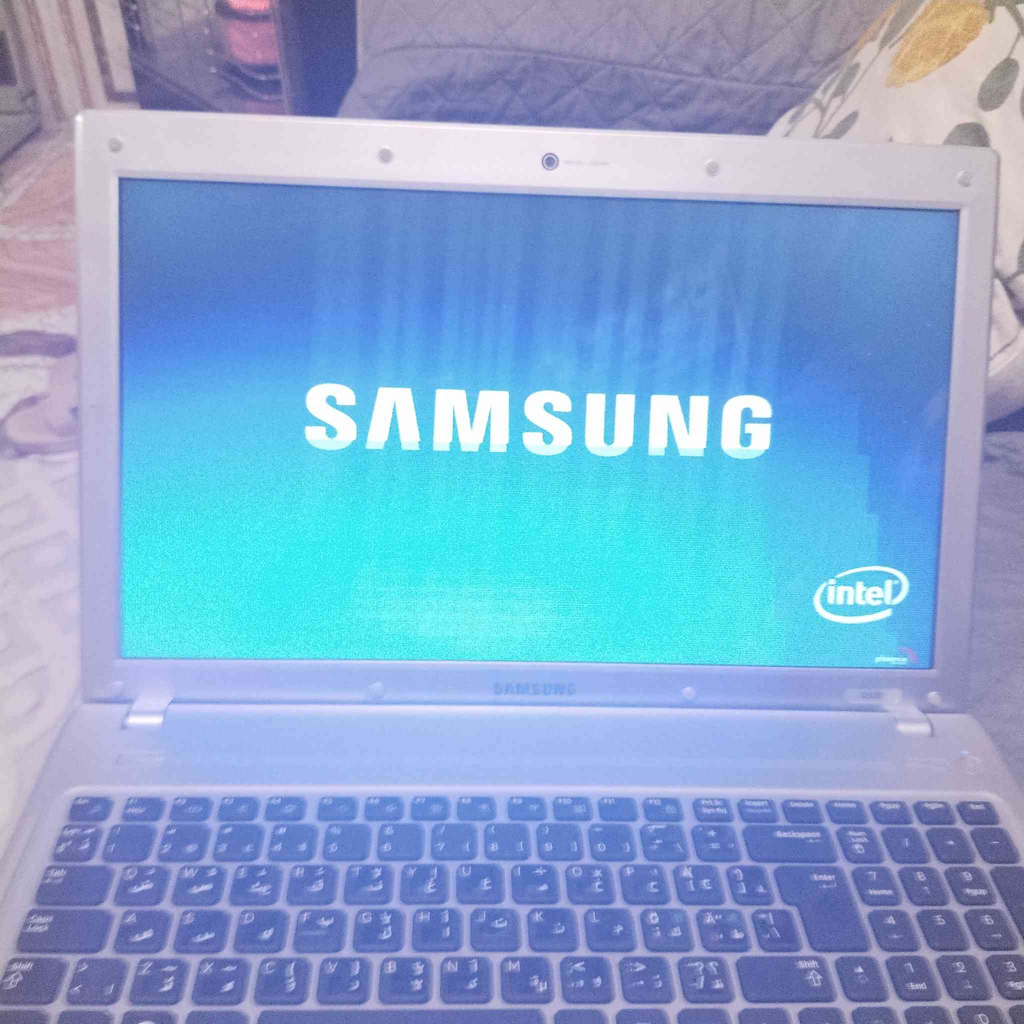 سامسونك فحم شغالة لاتسال مواصفات كور3 هارد 500 رام 8 غير شي ما اعرف 80 الف


**إذا كنت صاحب هذا الإعلان وتريد حذفه لأي سبب، رجاءا أرسل رسالة إلى الدعم الفني**