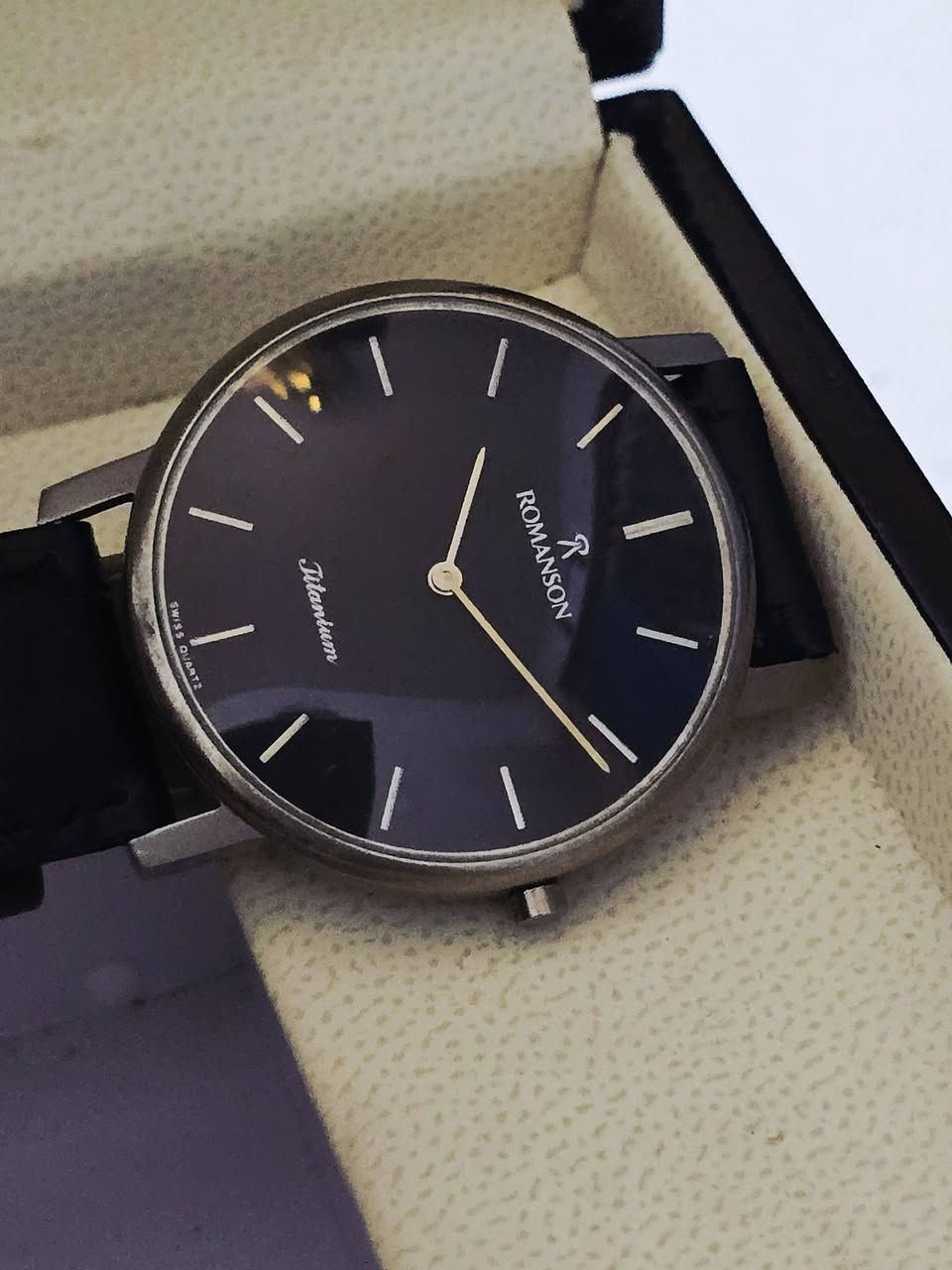 رومانسون تيتانيوم 
سويسري اصلي بطارية 
تيتانيوم بالكامل 
سير جلد  قفل سير تيتانيوم 
جام زفير 
نظيفه جدا 
قشطه سمك قليل 
قطر  ٣٥

٧٠ الف
المكان أربيل 
يوجد توصيل 
Samer Akeel AlJboory 

https://www.tiktok.com/@samerakeelwatch?_r=1&_t=ZS-92XzzfzgLln


**إذا كنت صاحب هذا الإعلان وتريد حذفه لأي سبب، رجاءا أرسل رسالة إلى الدعم الفني**