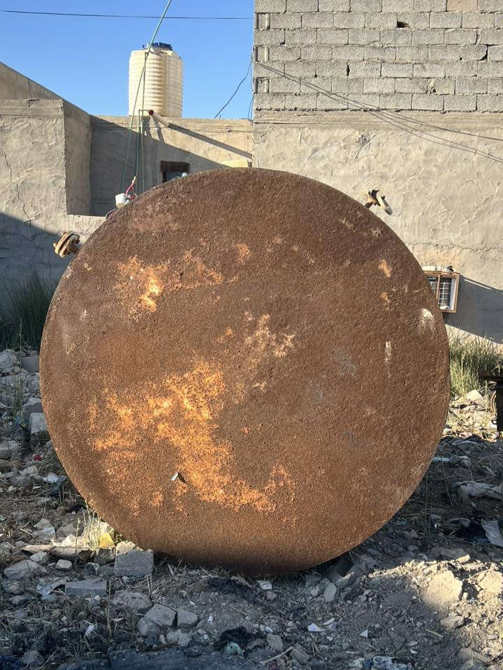 يالله خزان حديد ثقيل يحمل 7000 تقريباً نضيف جداً للبيع السعر وللاستفسار اتصل ع 

‭٠٧٧٤ ٣٥٢ ٩٠٦٨‬
