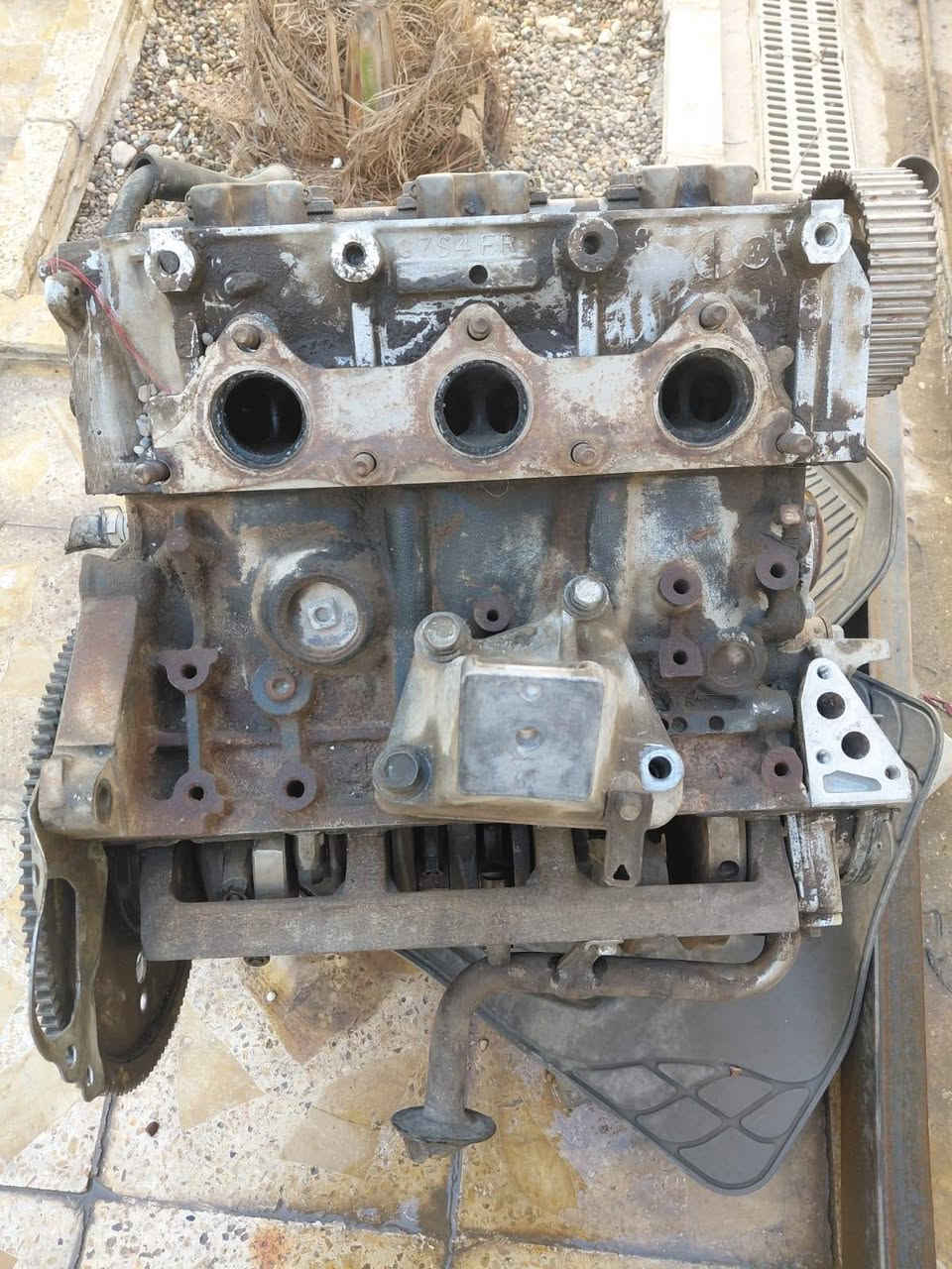 السلام عليكم مكينة باجيرو  3500 كايمة مامفتوحة كوراتهة بلادية السعر 250  مكاني كربلاء حي الرسالة رقمي ***********
