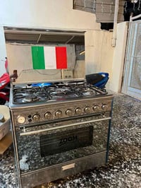 طباخ • نظيف • زوج ثريات