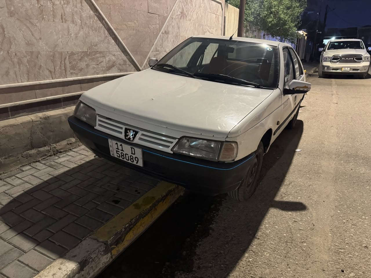 بيجو روى مودل ٢٠٠٩
مكينة وكير بلاد اكسل شادلها ياباني 
سنوية باسمي بغداد رقم إنكليزي 
موجود بغداد او بالبصرة 
٢٩ وبيها مجال بسيط للشراي


**إذا كنت صاحب هذا الإعلان وتريد حذفه لأي سبب، رجاءا أرسل رسالة إلى الدعم الفني**