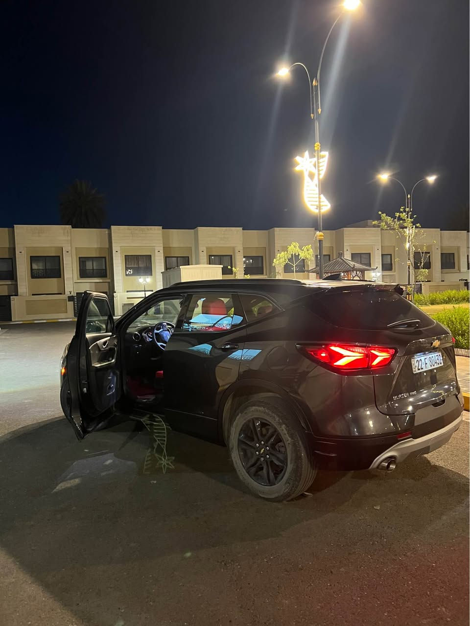 السلام عليكم
بلايزر 2021 3lt 

ويل 18 

محرك 6 سلندر 3600

الحادث ألجاملغ الامامي الايمن وخشم البنيد يعني سطحي واصل للايت ( البچم سليم ) فقط ايرباك ستيرن 

لوحات اربيل باسم شركة

السعر علق تم و يوصلك خاص 

السعر جوه السوك  

الهاتف ***********

اتصال او تواصل واتس آب

بيع واراوس ويا هايبرد حسب القناعة 
 مكان بغداذ بغداد, العراق
