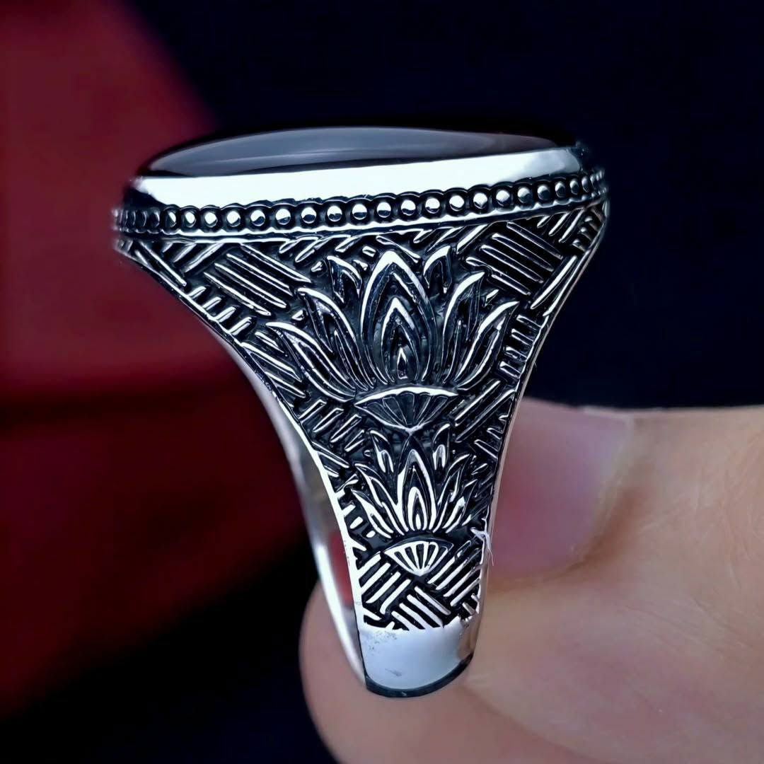 #America
Rare royal rings studded with natural Yemeni agate
We have delivery shipping to all countries via DH or Aramex. For reservations and inquiries, please send a private message or WhatsApp to the following number: +967770105077
#america #germany #germany🇩🇪 #london #london🇬🇧 #france #britain #italy #italy🇮🇹 #new #newyork #unitedkingdom #unitedstates #russia #russiangirl🇷🇺 #holland #florida #ukraine #portugal #paris #parís #berlin #berlincity #australia #australiagram#property #rings #new #creativity #chains


**إذا كنت صاحب هذا الإعلان وتريد حذفه لأي سبب، رجاءا أرسل رسالة إلى الدعم الفني**