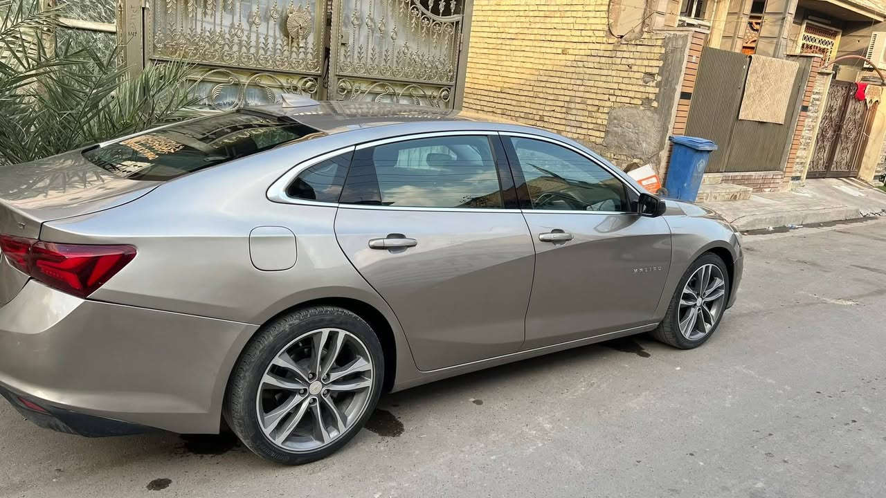 سلام عليكم ماليبو2022 LT للبيع
حادثه ضربة خلفي و مصلحة 
 وسياره نظيف ربع متذب عليه 
مواصفات LT معروفه
ماشيه 44الف
 
سعر140$.  للتواصل رقم ‭ 0777 752 1683‬
