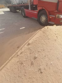 سكانيه 2004مكينه 8رقم جديد سنويه 31  سعر اتصل وبيك خير وتدلل 078341193...