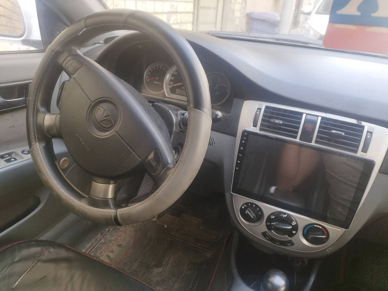 سلام عليكم اوبتره شركه العامه للسيارات الجاملغ ودوسه بيه صبغ ماشيه 170 تخم تاير صدر مكفوله سعره 71 قفله للاستفسار ***********
