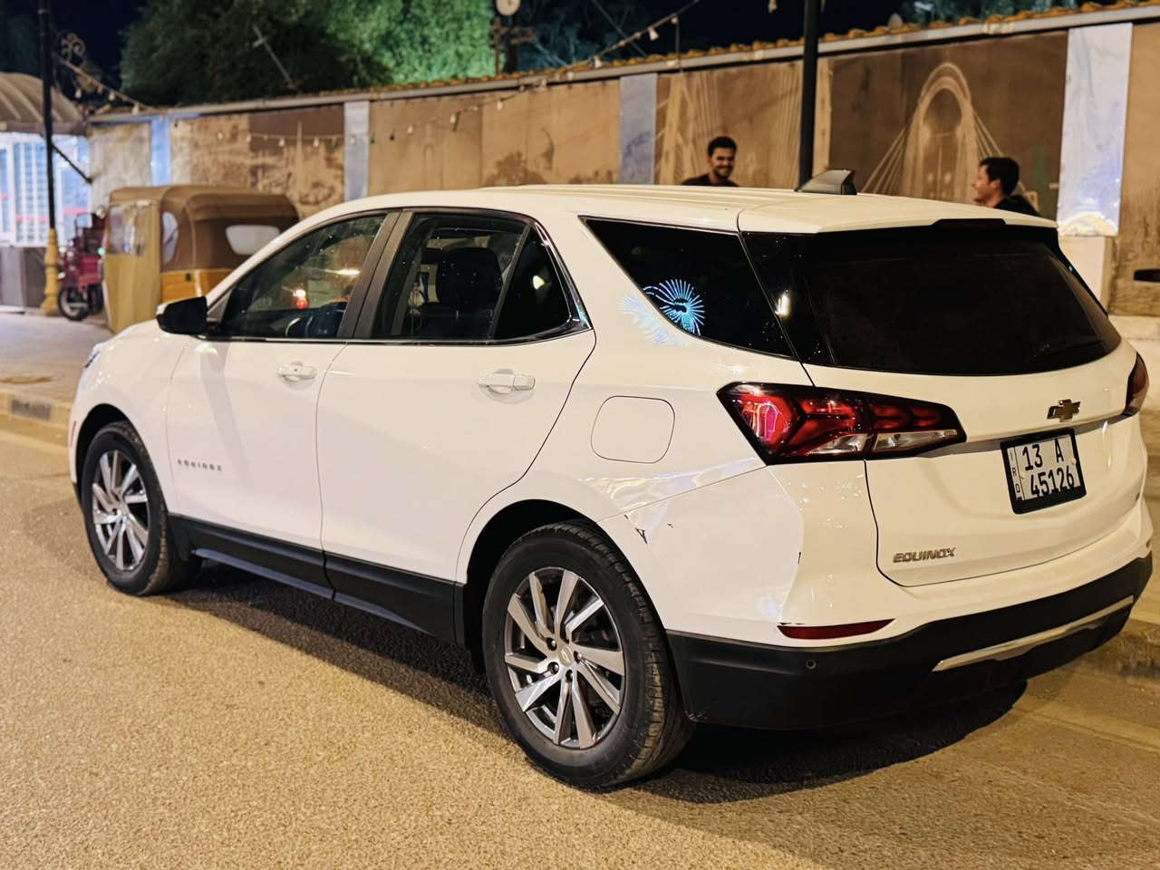 السلام عليكم
اسم السيارة: شوفروليت - كونكس 
موديل :2024

 السعر : 185 بيه مجال 
اللوحة : رقم ميسان بسمي 
الفئة : LT 
المواصفات : 👇
—————————
1- شاشة وسط للتحكم في ايعازات السيارة 
2- كامرة دوارة مع الستيرن ( اصل ) 
3- ويل كب حجم 17 ( اصل )
4- حدادية جديدة 
5- دواخل مخمل 
6- تحكم ستيرن جهتين 
7- عداد المسافة  20 
8-سايد بريك بصمة
9- طقم تاير جديد 
10 - لايت زنون  مع كشاف زنون( اصل )
11- قوة 1500 تيربو  
12 - محرك 4 سلندر   
13 - سستم صوت كامل 
14-كشن سائق كهرباء 
15- رادار جانبي نقطة عمياء  
16- مانع انزلاق ABS 
17- حساس خلفي اصل 
18- فول بصمة 
19- تبريد خلفي 
20 تحديد مسار امامي
 
 الحادث في صور منشوره 

رقم الهاتف:***********
  
رقم وتساب ***********

المكان ميسان تحويل ثاني يوم
