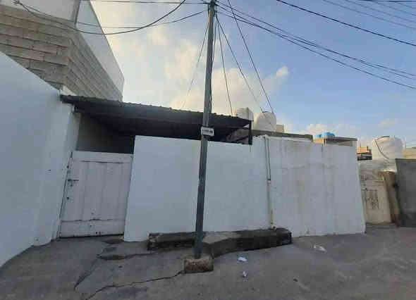 سلام عليكم بيت زراعي للبيع في خانقين كهريز السفلي
 قرب مدرسه شرحبيل 
 ٢٠٠ متر 
٢ غرفه نوم
 استقبال
مطبخ 
وصحيات خارجي 
وحمام داخلي وخارجي 

السعر ٢٠وبي مجال بسيط

الاستفسار الاتصال على الرقم
‏‪***********
او تعال خاص خناقين
