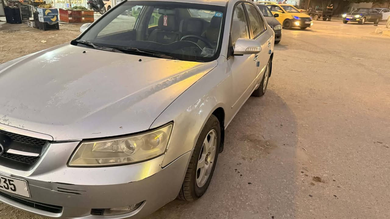 سوناتا 2006 خليجي
محرك 2400 لا تنقيص ولا بخار 
كير مكفول وتبريد شغال
بيه منظومه غاز
سياره امبدل بيه اربع ابواب وبنيد وتعتبر مصبوغه حزام 
 السياره قاصرين وأتعهد بالوكالة وأتكفل بالقاصرين 
رقمه مثنى
سياره مكانه  الديوانيه المهناويه 
سياره كلش حلوه ونظيفه
ستفسار الاتصال ع رقم 
 ***********

سعر 85 وبيه مجال 

والسوك كلشي بي
