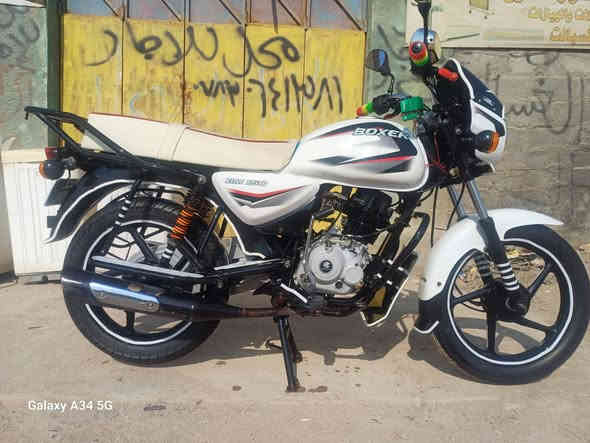 سلام عليكم دراجه للبيع مديل ٢٢رقم وسنويه مكفوله كفاله عامه دراجه جديده حلا من الصوره مكأني القرنه سعر ٢١٠٠ وبيها مجال للشراي مستعجل للبيع ***********
