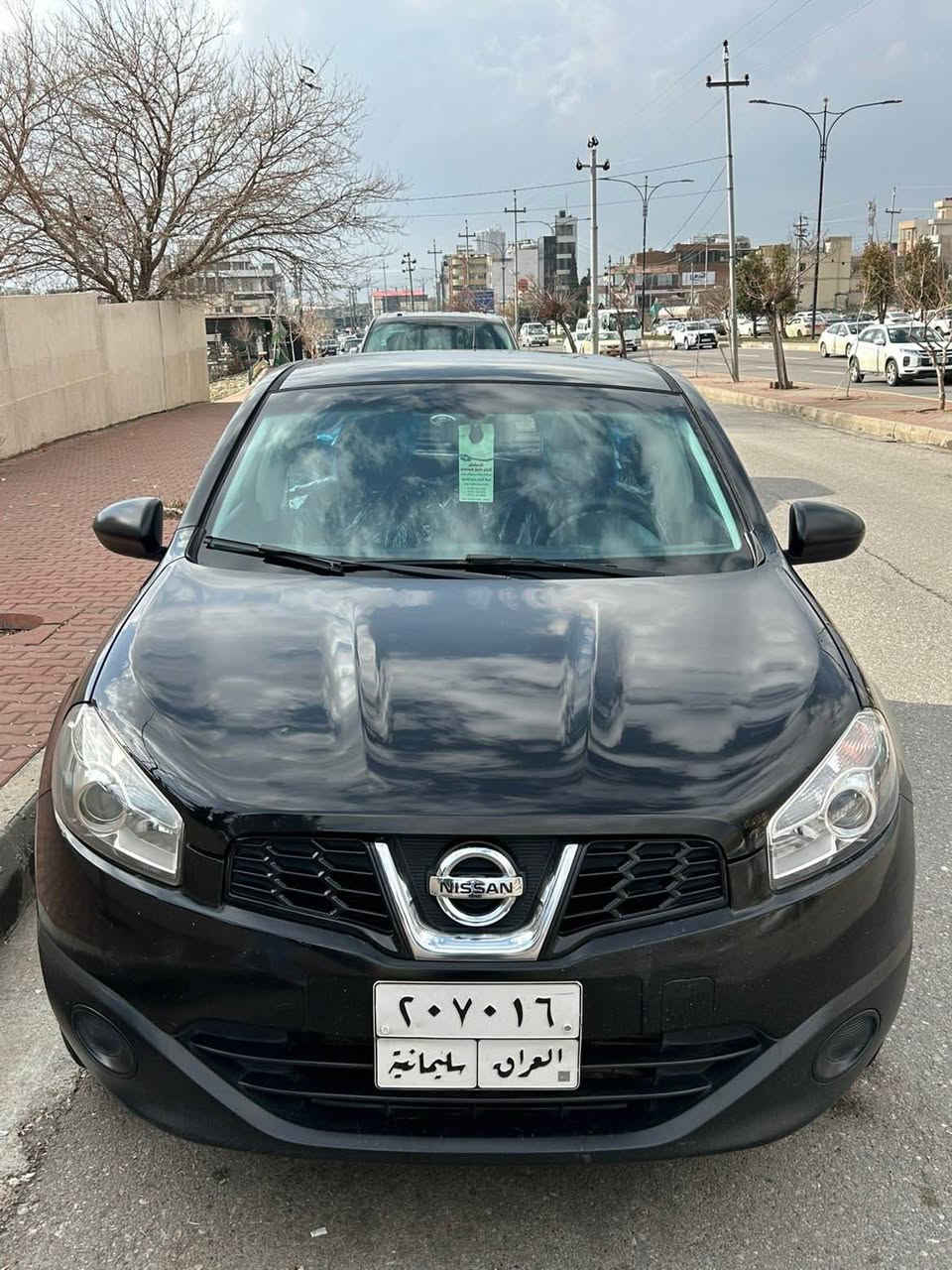 نیسان قەشقای ٢٠١٤ ڕەشی قەتران نمونە لە جوانی 
زۆر پاک ماوەتەوە ١٥٧ هەزار ڕۆیشتووە گێڕ و مەکینەی نەکراوەتەوە بەشەرت بێ مەسرەفە 
یەک پەڵەی زۆر بچوک بۆیاخی هەیە بێ ناوگرتن بی دەعم 
٤ کەپی شەریکەی ماوە سەیارەی مەعرەز نیە ماڵی دۆستە 
سلێمانی ناوشار 
نرخ: ١١٥$ و معامەلەیەکی کەم 
ژمارەی خاوەنی: *********** السليمانية, العراق
