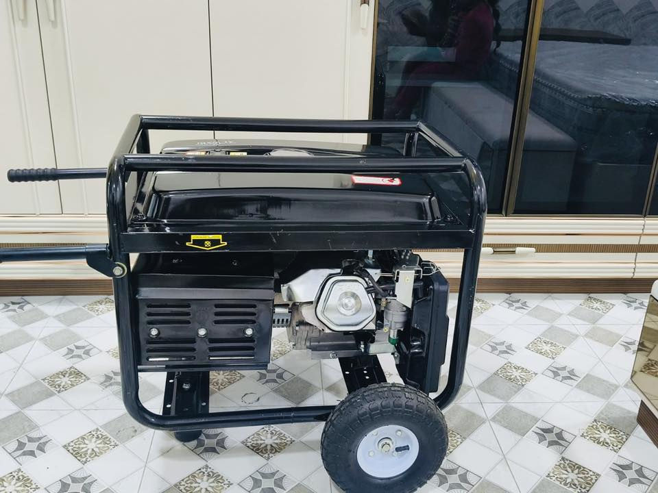 سلام عليكم مولده استرا كوريه  الباب الاول بانزين.6كيفي كيفي25امبير ملف نحاس . الحجم الكبير . مولده كلش نضيفه مشتغلا سبوع فقط بلاديه باتري جديد شغاله سلف وحبل وريمونت وتشغيل عن بعد مداخله اي تصليح مادخله نكره بالتشغيل السعر525مكاني   بغداد الشعب ويوجد خدمه توصيل لرقم الهاتف***********
