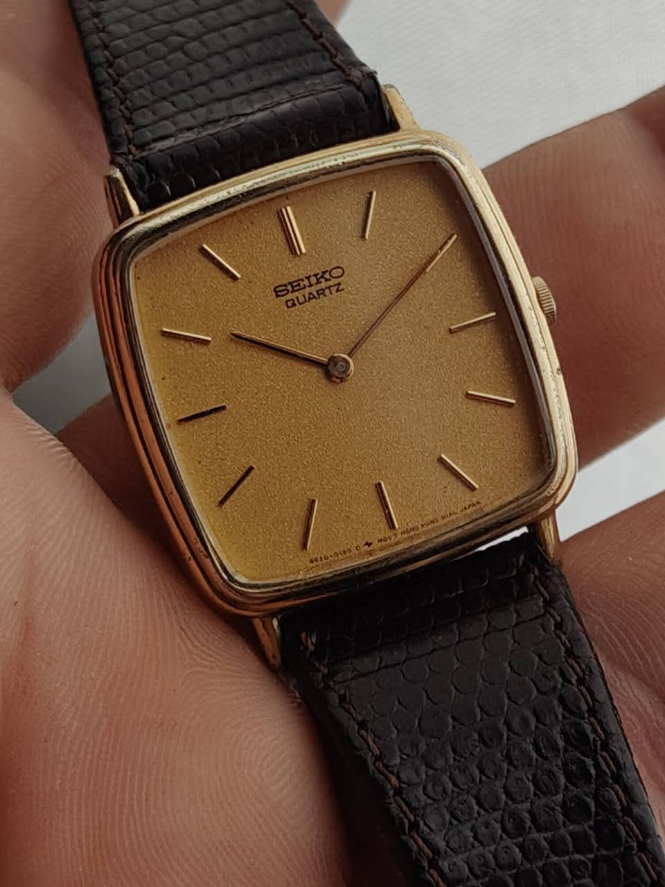 سيكو كوارتز بطارية
كلاسك رسمي  
مقاس 30 * 30
نظافة ممتازة جداً 
سير جلد طبيعي سويسري أصلي ماركة كوجي 

السعر 70  ألف مع التوصيل


**إذا كنت صاحب هذا الإعلان وتريد حذفه لأي سبب، رجاءا أرسل رسالة إلى الدعم الفني**