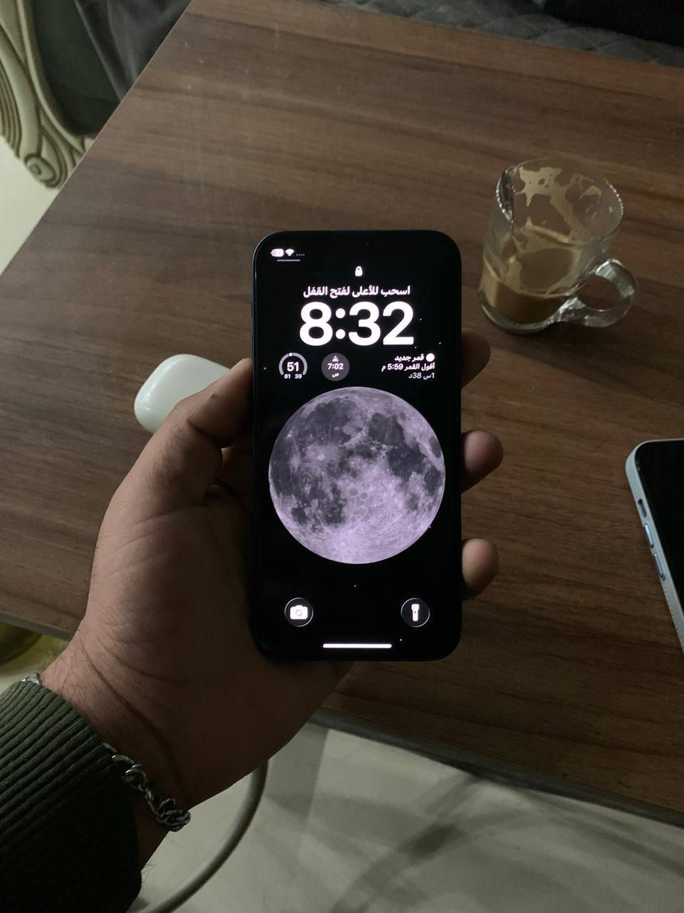 12 عادي ذاكره 128 بطاريته 88 جهاز وتر مامفتوح وزلغ مابي نضافه 100 جان مضموم تخطي تخطي فقط سيم كارت واكف الجهاز كله شغال علفحص وبلعافيه علياخذه سعره 225 وبي مجال رقمي ‭0789 039 7250‬
