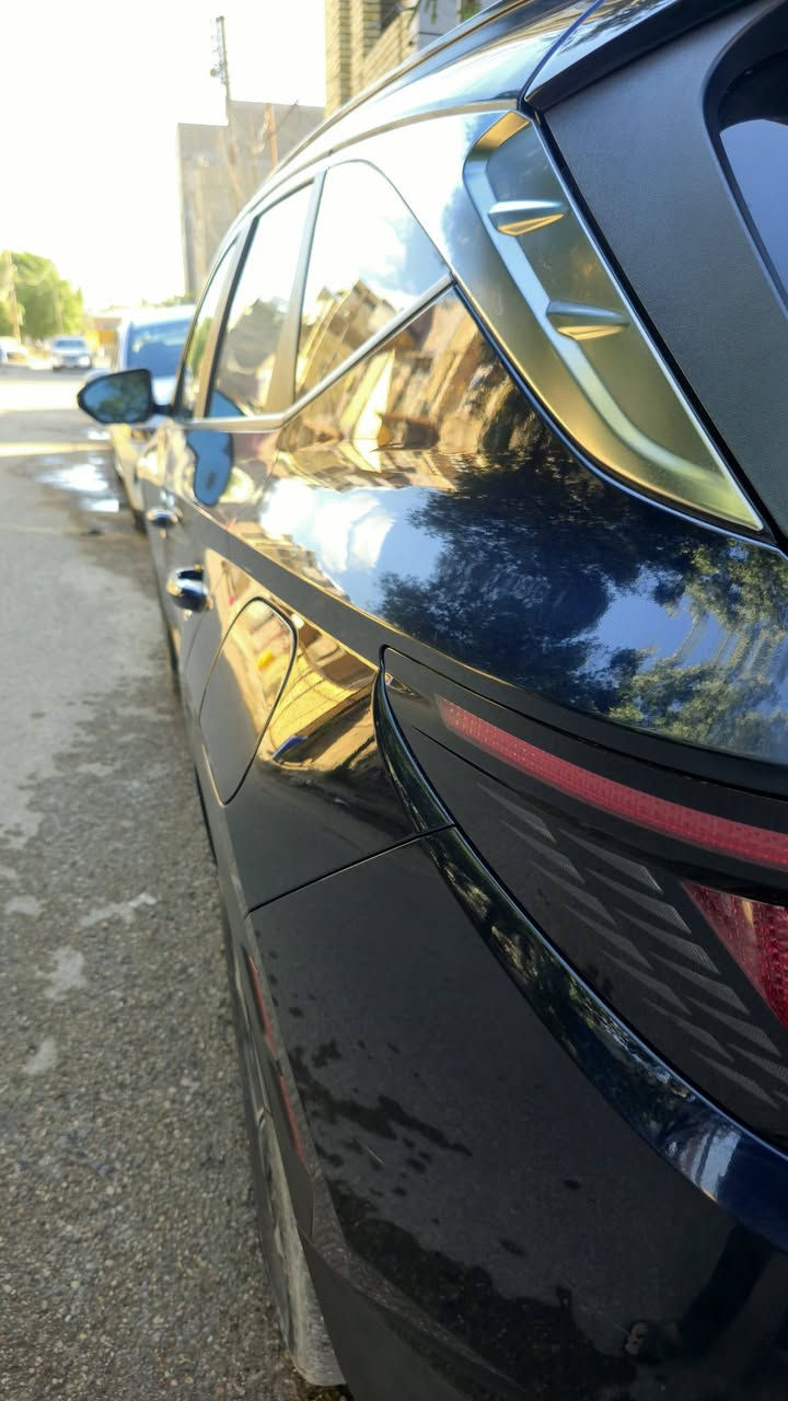 للبيع فقط 
توسان هايبرد ٢٠٢٣  فول مواصفات 1/1 نظيفه جدا 
جاهزة بدون اي نقص ماشية ٧٥ الف كيلو
بانوراما /  4  انظمة قيادة / شاشة كبيرة / قطعتين تبريد / تحكم وتدفئة بالكشنات / صندوق كهرباء / شفتات ستيرن  وباقي مواصفات المعروفة 
حادثها بسيط مبدل بنيد والصندوك معدل بارد 
KM8JFCA10PU132654
السعر ٢١٦ بيها مجال بسيط 
مكاني بغداد البنوك 
***********
