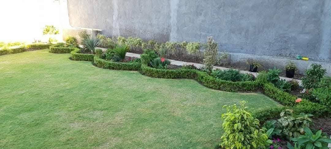 السلام عليكم من رخصت الادمن أعمل فلاح حدائق تنظيف وتزبير وترتيب حدائق إلتزام حدائق  شهريه اتصال واتساب ***********
