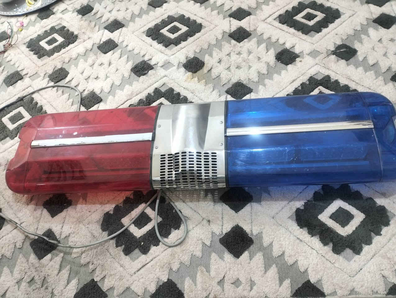 السلام عليكم
يوجدفدراليه كامله جديده كلش وجهازصافره الاصلي للبيع مكاني يغدادالامين***********
