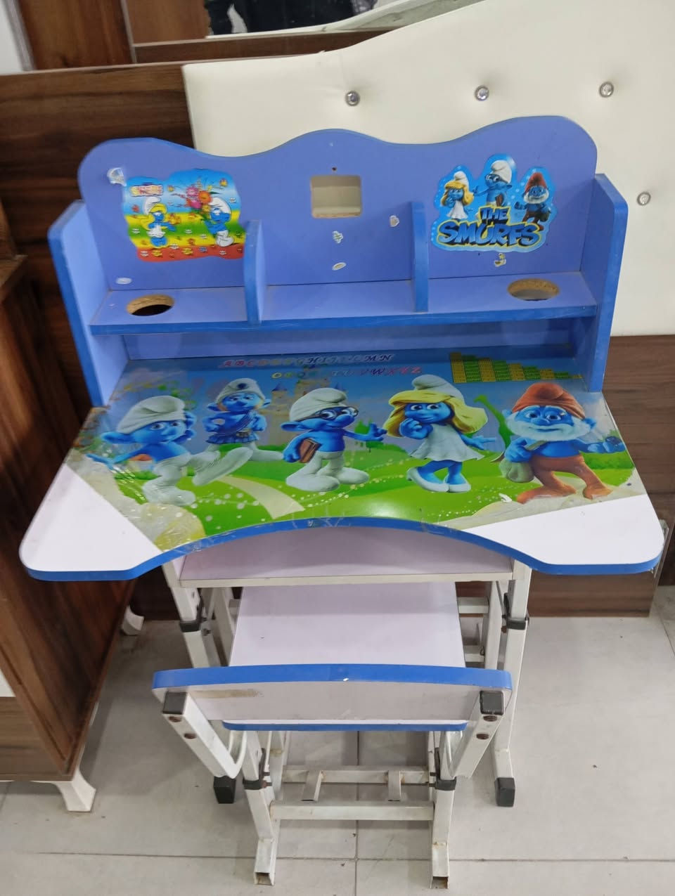 للبيع
اغراض فول نظافه استعمال قليل
هفلان شارع سيد طيب 
***********
