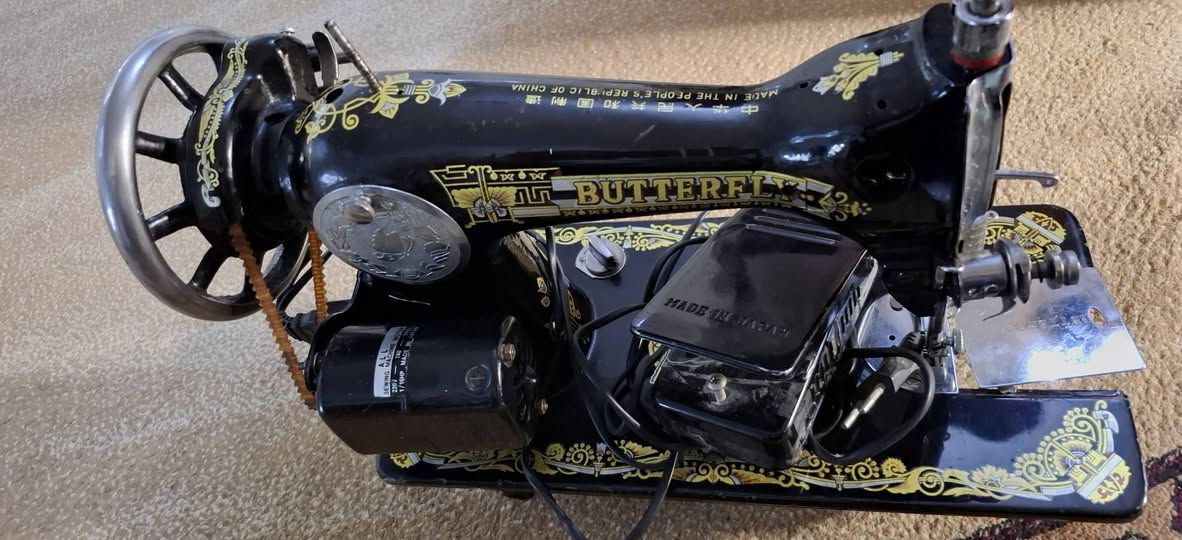 السلام عليكم عندي مكينه خياطه فراشه 55بي مجال 
***********
