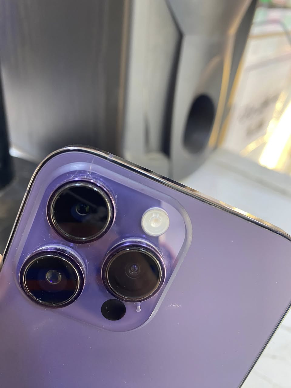 ايفون 14 برو ماكس دبل سيمكارت 

مستبدل شاشه اصليه
بطاريه اصليه 100. 
وذني شخوط بضهر بسيطات 
جهاز مابي اي عطل 
ملحقات كارتون وكيبل مطابق 

عنوان كربلاء فريحه حي الامل ***********
