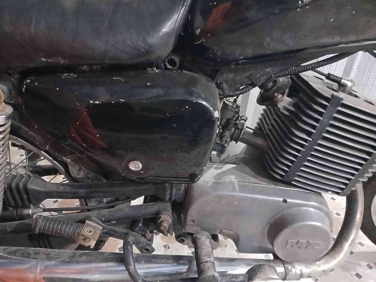 السلام عليكم  للبيع دراجة MZ موديل 88 قمبورة بدون رقم السعر مليون ونص
العنوان  بابل /المسيب 
***********
