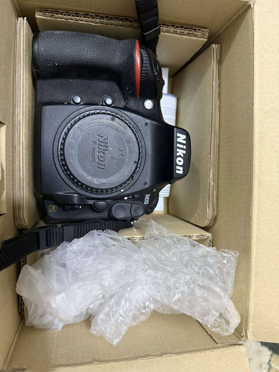 Nikon D810  فول فريم
كاميرا مع زوم 70-300

ملحقاتها : بطارية / جنطة / رام / شاحنه / 

الكامره نضيفه جدا بكارتونها تجي تفحص قبل لا تاخذ 

سعرها خاص او التواصل. ***********
