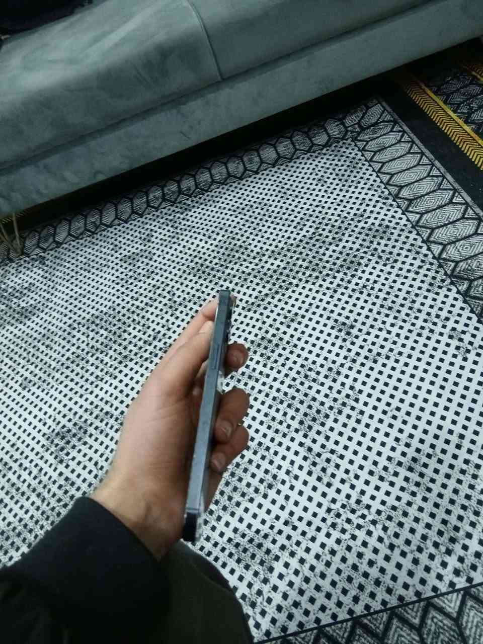 ايفون ١٢ برو ماكس شاصيه كلش نضيف الجهاز ماستر AAA 
ذاكرته ٢٥٦ الجهاز مبدل بي شاشه وبطاريه مكاني حله 
***********
