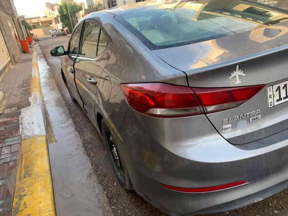 سلام عليكم للبيع سيارة النترى وارد امريكي 2018 الضرر جاملغ وبوباب ثنين كلير بس يعني 3 قطع بدون لغود ولا شاصي  رقم بغداد باسمي 3 انضمة قيادته سبورت نورمال تيكو تحكم سترين مانع انزلاق دوشمة جلد محرك مكينة تبريد مكفولات على وضع شركة السعر 118 وبيها مجال عنوان رمادي تاميم 
للاستفسار ***********
