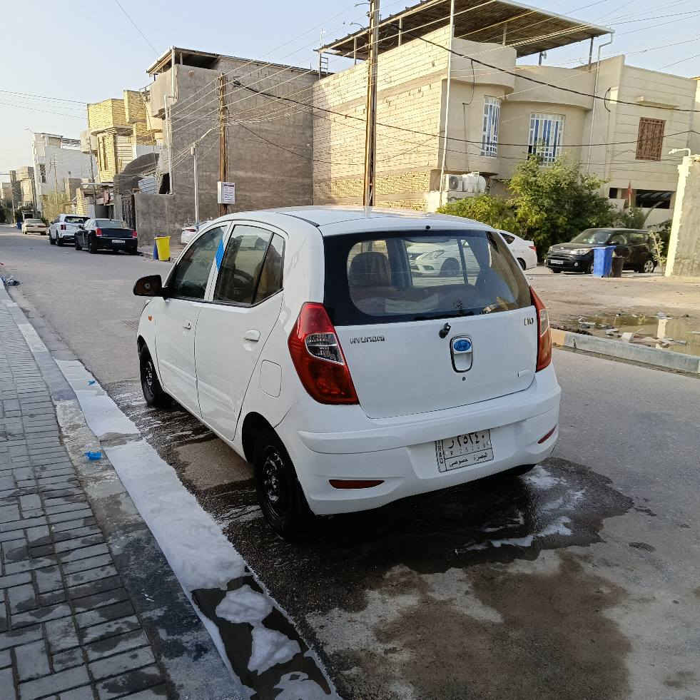 هونداي i10 خليجي مديل 2013 بصره حره بسم دكتوره تحويل سنويه مجدده مكفوله من الضرر جاهزه تبريد ثلج تخم تاير جديد حداديه جديده كلش جاهزه مكينه على البلاد كفاله وكير كفاله ماشيه قليل  السعر 67 وبيه مجال مواصفات فول بصمه وتشغيل عن بعد وشاشه لمس 
مكاني بصره ياسين خريبط 
قرب لحديقه رقمي *********** رقمي الثاني‏‪***********‬‏ الشراي يتصل لأن مامتواجد على النت كفاله حتى من الخياس وتحياتي للجميع البصرة, العراق
